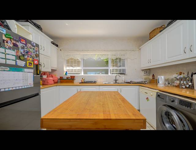 4 BEDROOM APARTMENT FOR SALE IN BALLITO CENTRAL